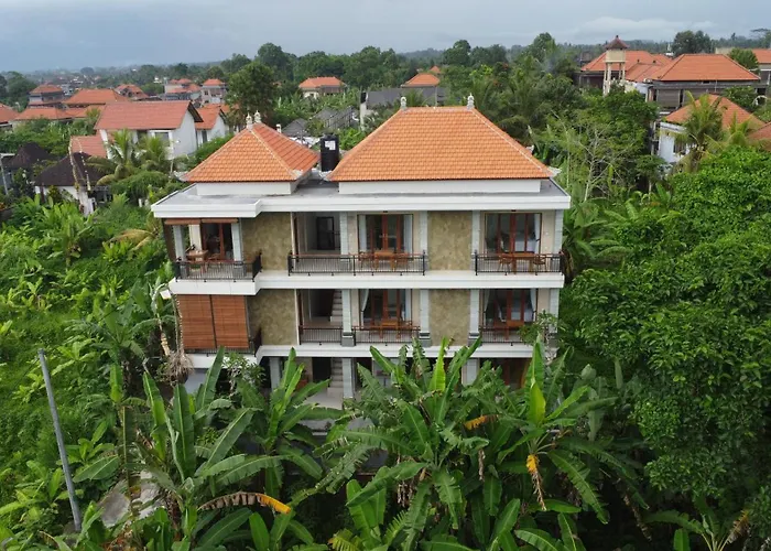 Lavana 3*